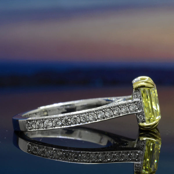 3.25 Ct. Canary Fancy Yellow Radiant Cut Elongated Diamond Ring VS1 GIA Certified