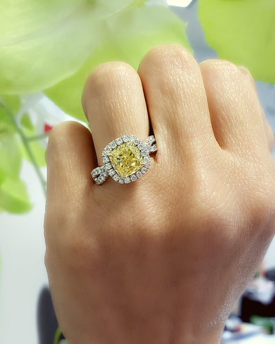 2.30 Ct. Canary Fancy yellow Cushion Cut Split Shank Diamond Ring VVS1 GIA Certified