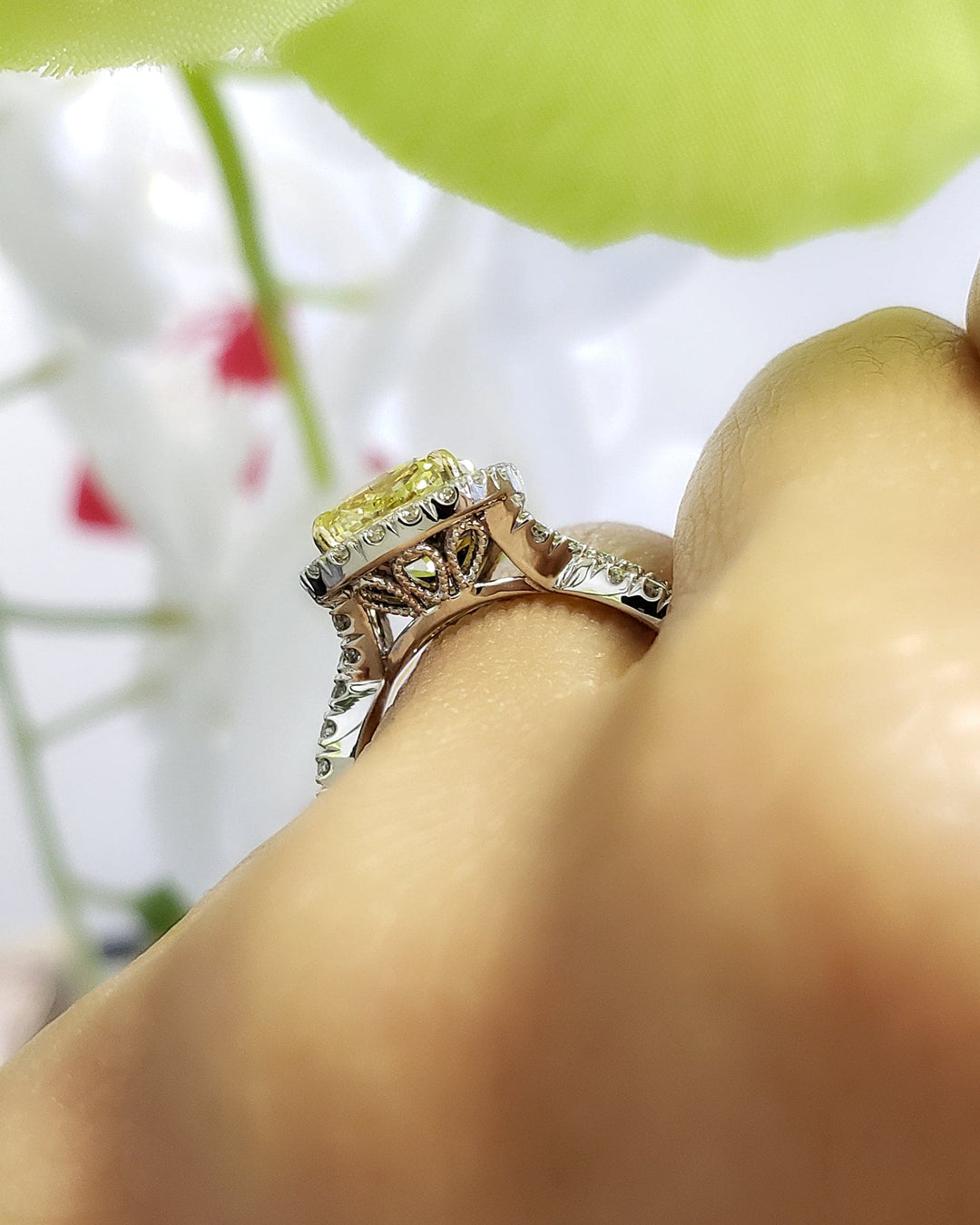 2.30 Ctw Canary Fancy yellow Cushion Cut Split Shank Diamond Ring VVS1 GIA Certified