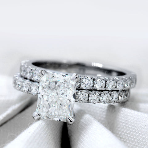 4.10 Ct. Radiant Cut Diamond Ring & Matching Band J Color VS1 GIA Certified