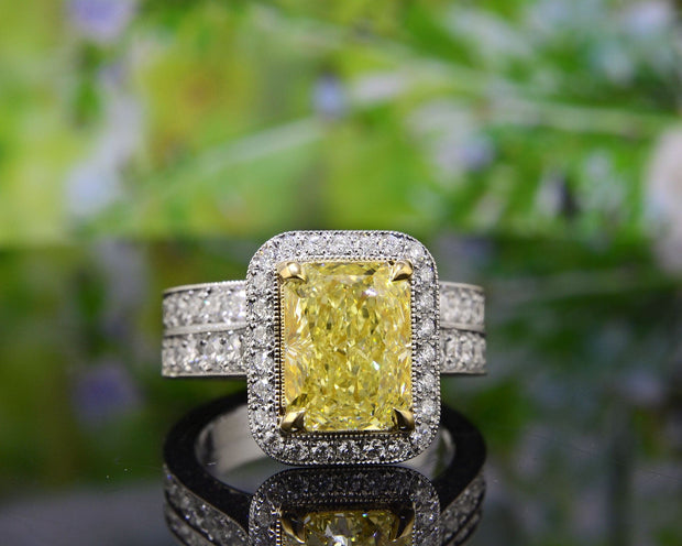 Canary Yellow Radiant Cut Halo Ring with Matching Band