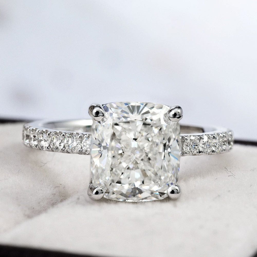 Cushion cut engagement ring 