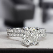 Cushion Cut Engagement Ring Set