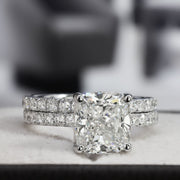 2.90 Ct. Classic Cushion Cut Engagement Ring Set H Color VS2 GIA Certified