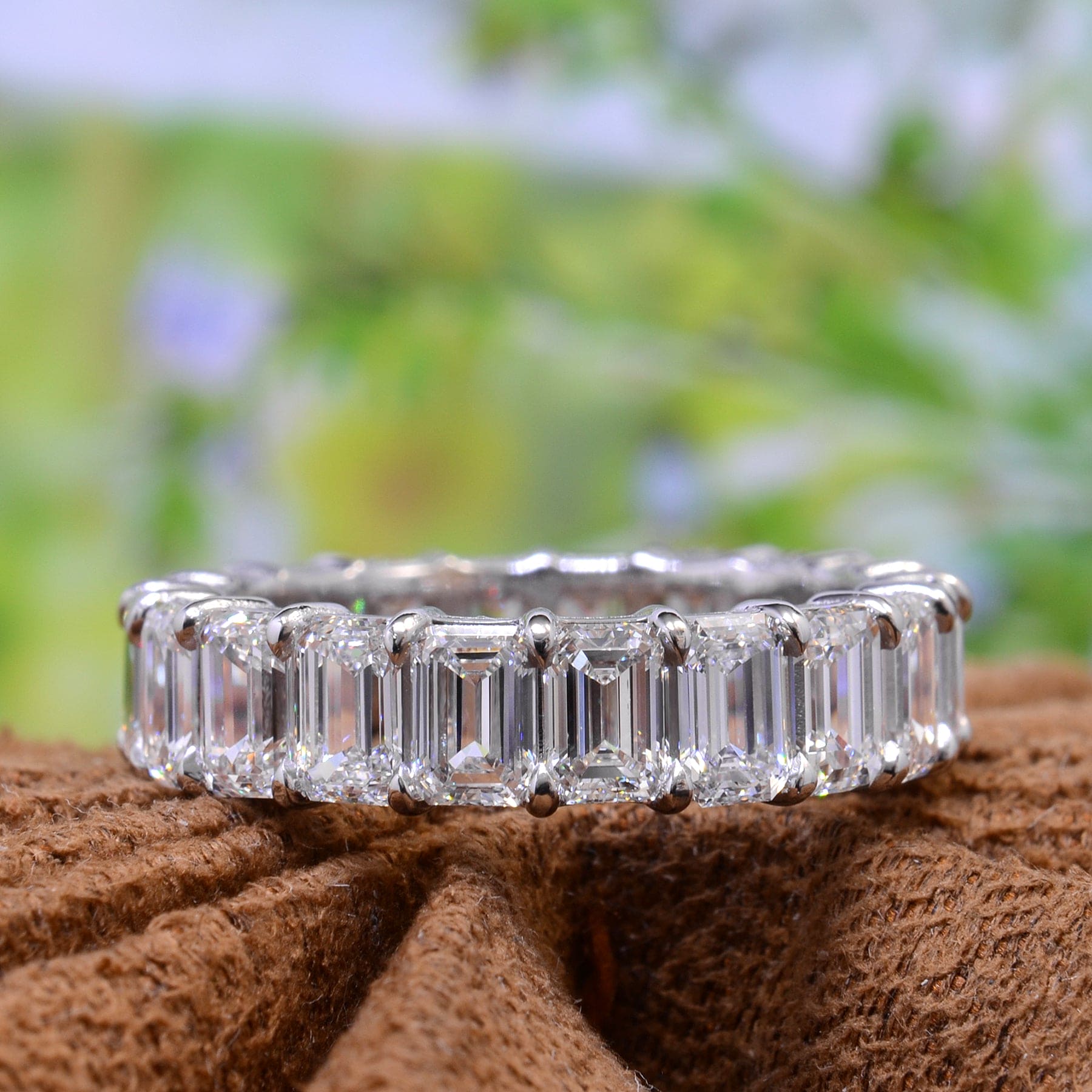 Emerald diamond wedding band hotsell