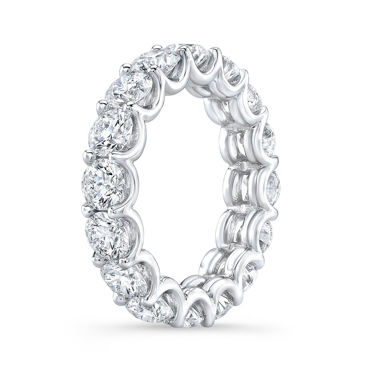 Round cut diamond eternity band 