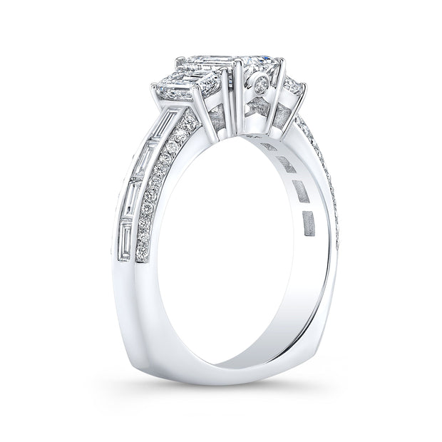 Emerald Cut w Baguettes Diamond Engagement Ring