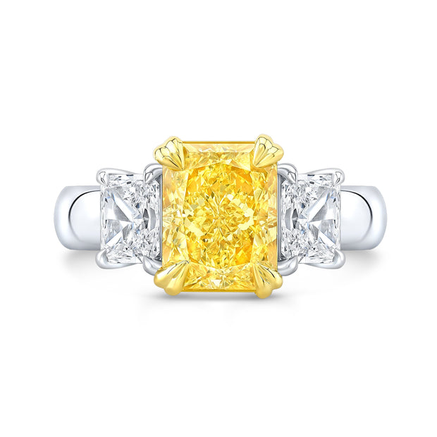 4.60 Ct. Canary Fancy Yellow Radiant Cut 3-Stone Engagement Ring SI1 GIA Certified