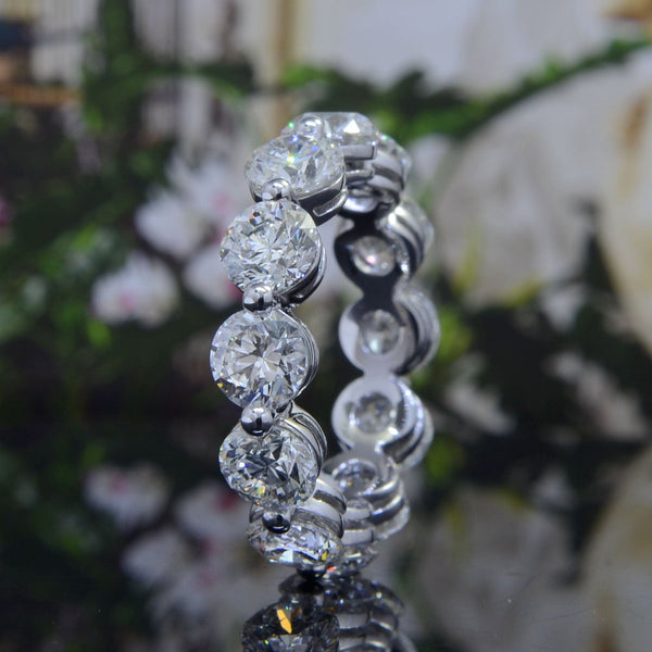 Floating Eternity Band